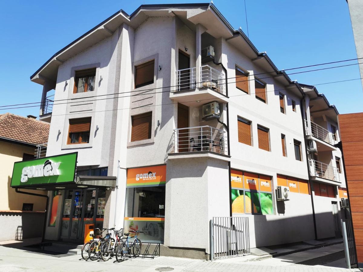 Lux Family Apartment Vidanovic Pirot Bagian luar foto